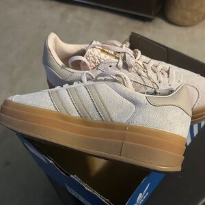Adidas Pink Suede Big Kids 6/12 Women’s 8 Sneakers with Gum Soles